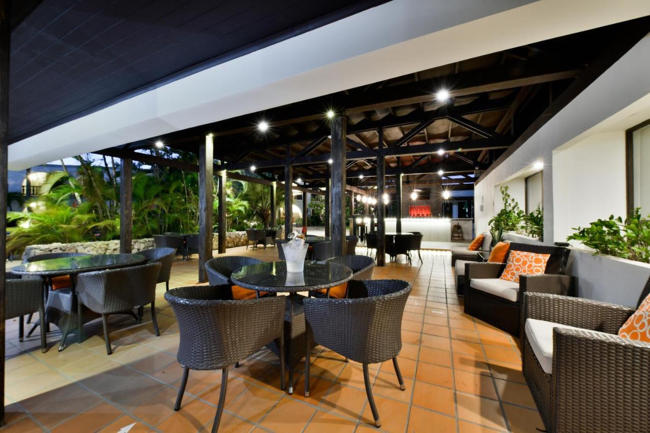 Talk Of The Town Beach Hotel & Beach Club By Gh Hoteles Ораньестад Экстерьер фото