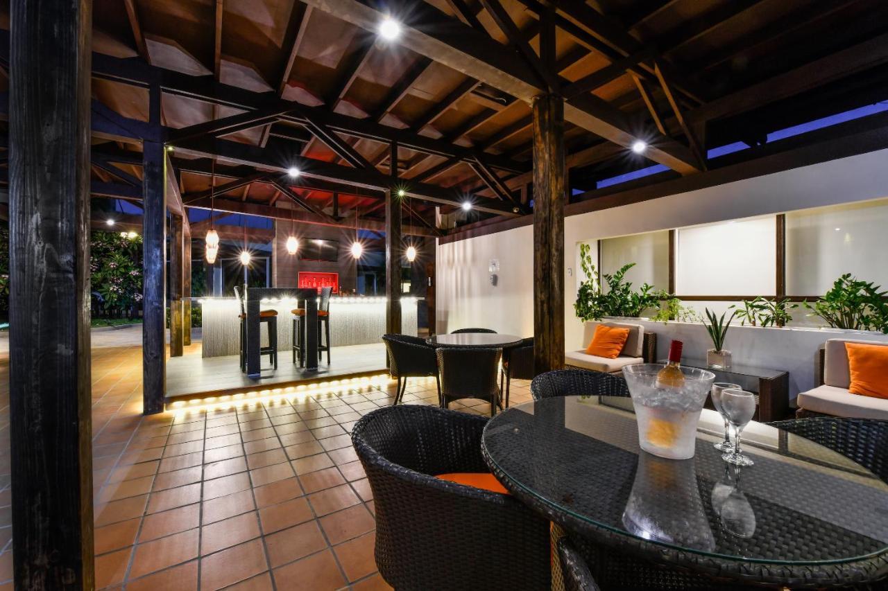Talk Of The Town Beach Hotel & Beach Club By Gh Hoteles Ораньестад Экстерьер фото