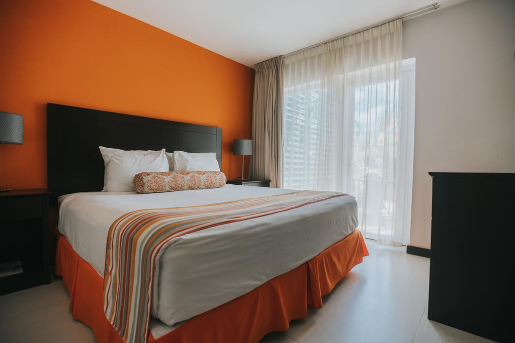 Talk Of The Town Beach Hotel & Beach Club By Gh Hoteles Ораньестад Экстерьер фото